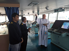 AoS port chaplain blesses new ship