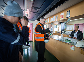Papal Nuncio meets seafarers at TIlbury