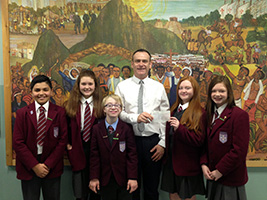 Giffnock pupils learn about AoS